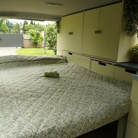 Campeggio Montenegro Camper Voyager *